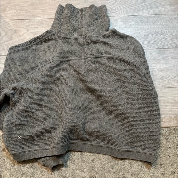 Lululemon turtle neck - Picture 2 of 5